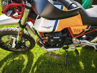 Moto Guzzi V 85 TT Evocative Giallo Mojave (2022) nádherná, - 12