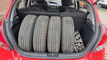 Hyundai i20, 1.2i / najeto 41 000 km 1.Majitel - 12