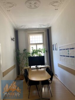 Pronájem nebytových prostor (325 m2), Agora Flora – Vila, 3. - 12