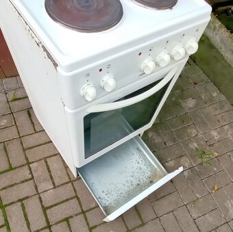 Elektrický sporák Mora typ 3430.1000 litinové plotny - 12