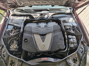 Mercedes CLS 350 CDI rok 2010, cena 168 000kč na zimní sadě - 12