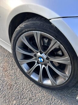 BMW E91 320D 120kW, rok 2006 - 12