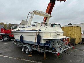 Motorová loď Fairline 24 Carrera, 2 x Volvo Penta motor - 12