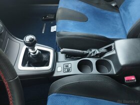 Subaru Impreza STi 04 widetrack LHD, modrá, krásná, nerezavá - 12