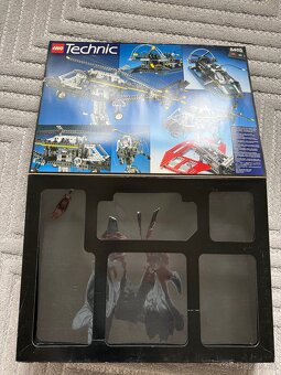 LEGO Technic Control Center II 8485 - 12
