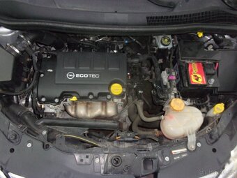 Opel Corsa 1,4 16V - 12