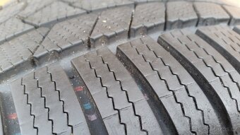 ALU kola ŠKODA / VOLKSWAGEN 5x112 R18 zimní pneu 235/45/18 - 12