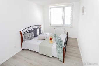 Prodej bytu 2+kk, 45 m², po kompletní rekonstrukci, Praha 13 - 12