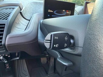 BMW i3 120Ah 2022 PROFI NAVI. KEYLESS, ADAP. LED. KŮŽE - 12