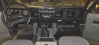 Land Rover Defender 110 TD5 - 12
