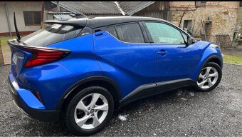 Prodám Toyotu C-HR 2.0 hybrid výbava Selection - 12