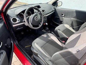 Renault Clio  1.2i 55kW - 12