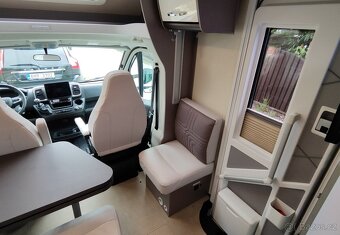 Obytný vůz Burstner Lyseo TD 690G Harmony, nadst. výbava - 12