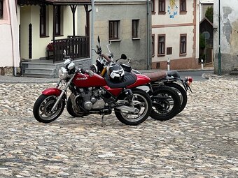 Kawasaki Zephyr 550 - 12