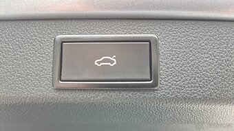 Škoda Superb 2.0 TDi 110kw DSG 2020 ZÁRUKA - 12