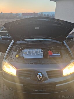 Renault megane cabrio 1.6i - 12