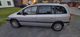 Opel zafira 1.8 92kw LPG - 12