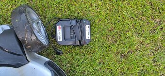 Profi sekačka se startérem a pojezdem, výkon 4,4kW - 12