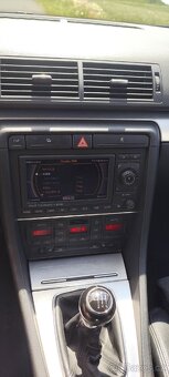 Audi A4 3.0 TDI Quattro manuál , nová STK - 12