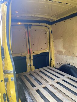 Ford Transit - 12