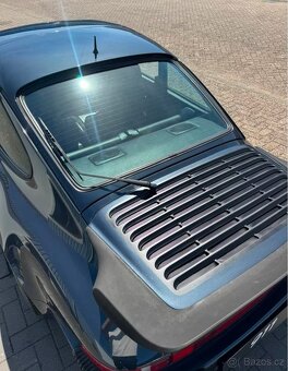 Porsche 911 Carrera 3.2 Coupé G50 z roku 1987 - 12