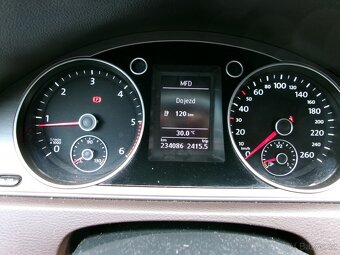 Passat Combi 2,0TDi Comfortline,NAVI, AUT.KLIMA - 12