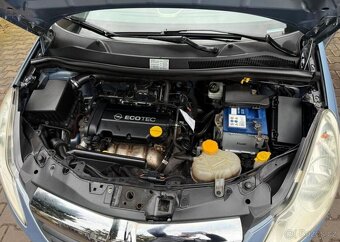 Opel Corsa 1,2i 1 Majitel pravide.servis benzín - 12