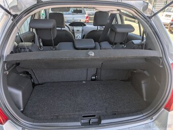 TOYOTA YARIS 1.3VVT-i 64kW EXECUTIVE AUTOMAT - 12