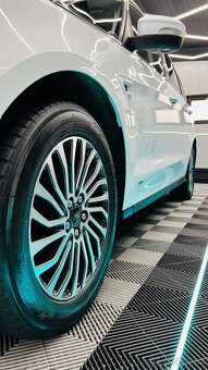Ford S-MAX 2.0 Ecoblue 147KW 4x4 7  míst - 12