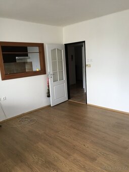 Byt k pronájmu 3+1, 97m2, Písek, Žižkovka - 12