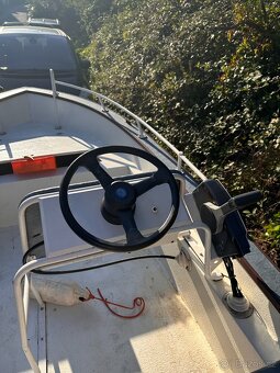 Loď 6m + Motor Yamaha 30Hp + vlek. Vše s TP - 12