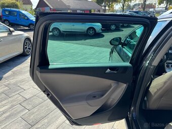 Volkswagen Passat HIGHLINE 2.0 TDI DSG 103kW - 12