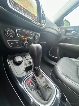 JEEP COMPASS 2.0D MJET 103KW 4x4 LIMITED-KŮŽE-Bi XENON-1Maj - 12