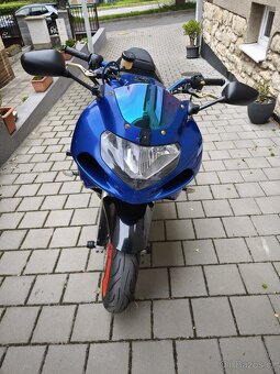 Suzuki GSX-R 600 - 12