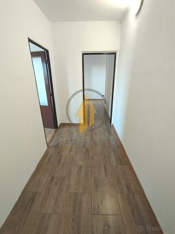 Pronájem velkého bytu 3+1 s balkónem v obci Turnov. - 12