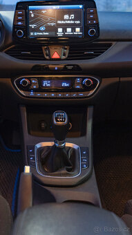 Hyundai i30 Kombi 1.4 T-GDI (140 koní) - manual - 12