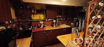 Nabízíme k prodeji krásnou chatu u přehrady Bystřička - 12