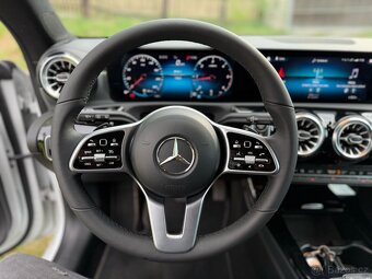 Mercedes-Benz CLA 200d SHOOTING BRAKE AMG - 12