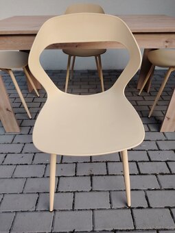 Nový jídelní set, stůl dekor dřevo, židle žluté - 12