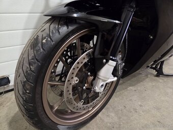Honda VFR 800 VTEC - 12