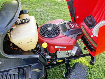 Zahradní traktor AGS SECO, Starjet Briggs 21HP, 2V - 12