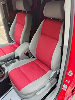 VW Caddy 1.9TDI 4 motion - 12