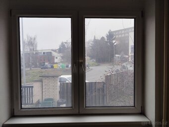 Plastová okna vč mříží - 12
