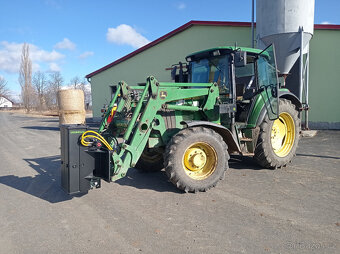 Zatloukač kůlů - 12