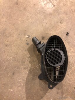 BMW e61 - náhradní díly - 12