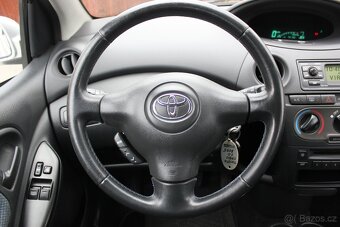 Toyota Yaris 1.0 VVT-i, KLIMA, bez koroze - 12