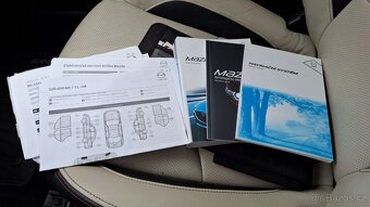 Mazda 3 2.0i Skyactiv Revolution Top, Automat, r.v. 10/2015 - 12