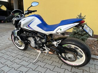MV Agusta Brutale 800 - 12