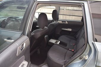 Subaru Forester 2.0D 4X4 AWD/TAŽNÉ/ČR/1MAJITEL - 12