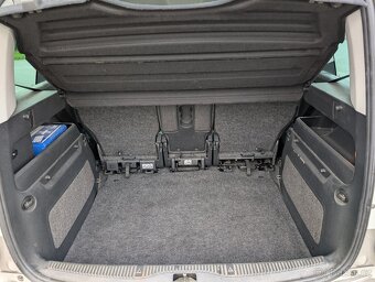 ŠKODA ROOMSTER 1,4 16V 63kW JEN 119 099KM - 12